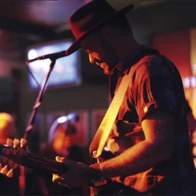 live-music-entertainment-catering-event​